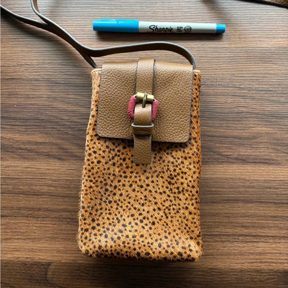 NWOT Leopard Print phone Crossbody Bag